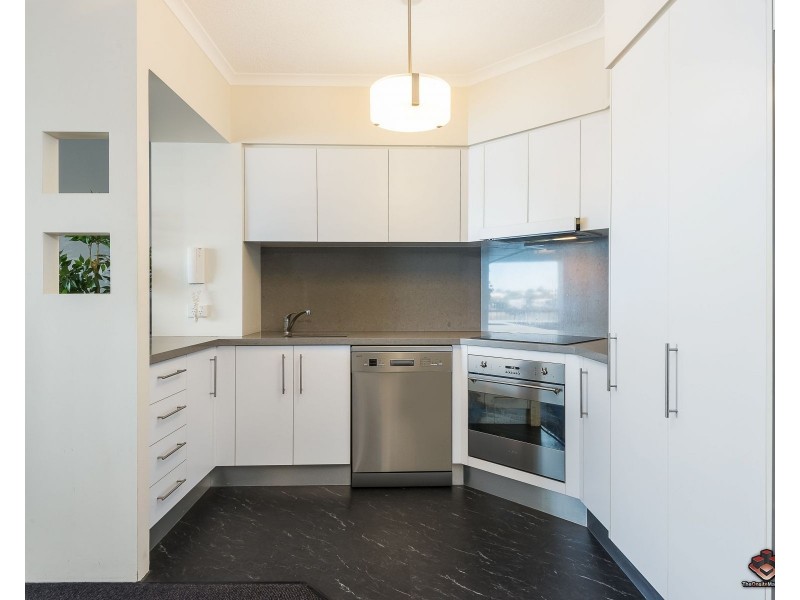 ID:3888052/39 Vernon Terrace, Teneriffe QLD 4005