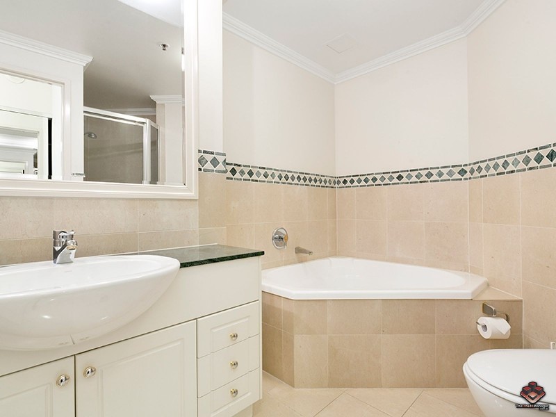 32 Macrossan Street, Brisbane City QLD 4000