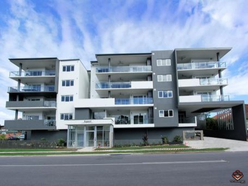 2 Laurence Street, St Lucia QLD 4067