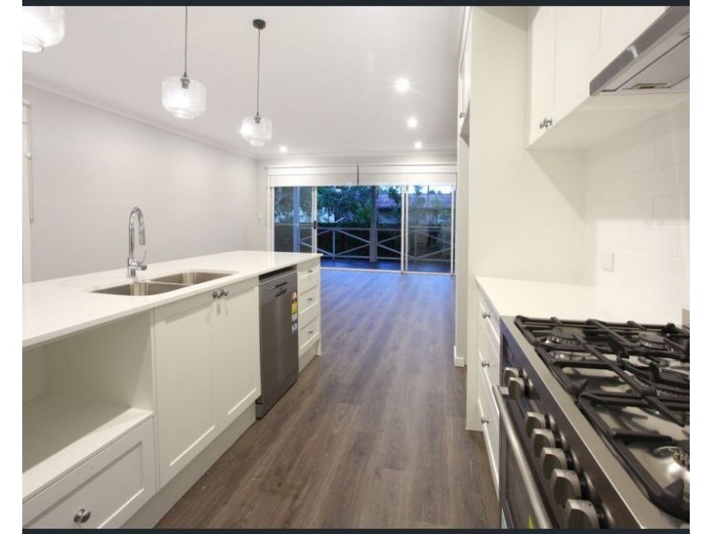 Paradise Point QLD 4216