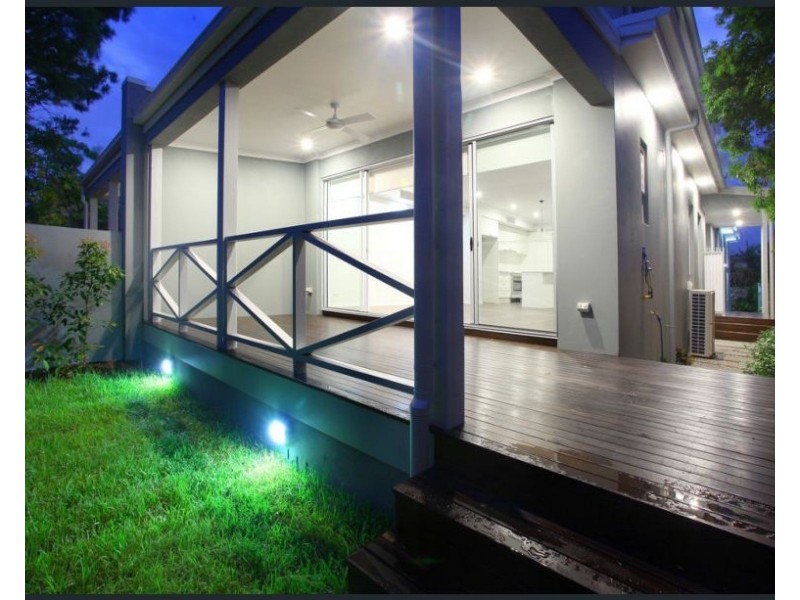 Paradise Point QLD 4216