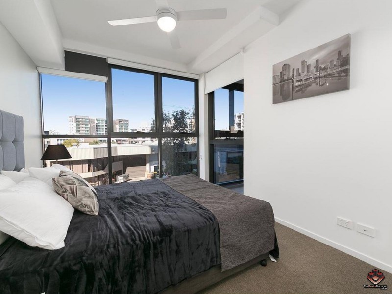 13 Railway Terrace, Milton QLD 4064