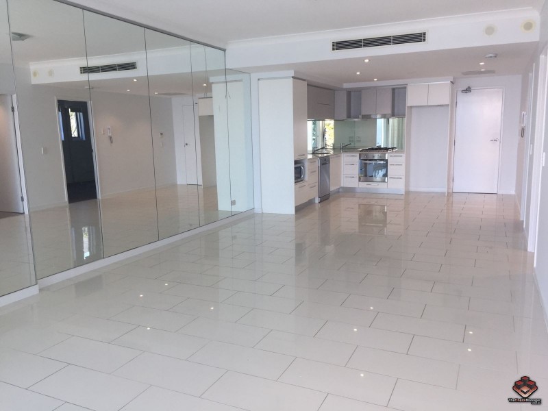 21 Brighton Street, Biggera Waters QLD 4216