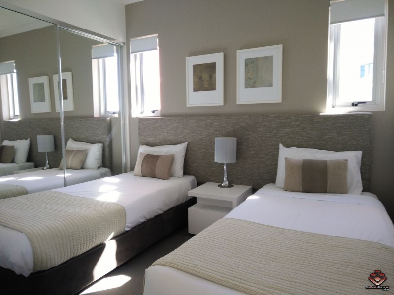 21 Brighton Street, Biggera Waters QLD 4216