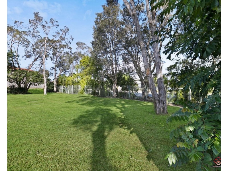 81 Network Drive, Wynnum West QLD 4178