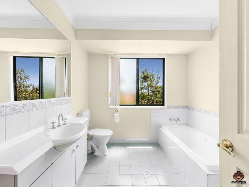 12/90 Oakleaf Street, Eight Mile Plains QLD 4113