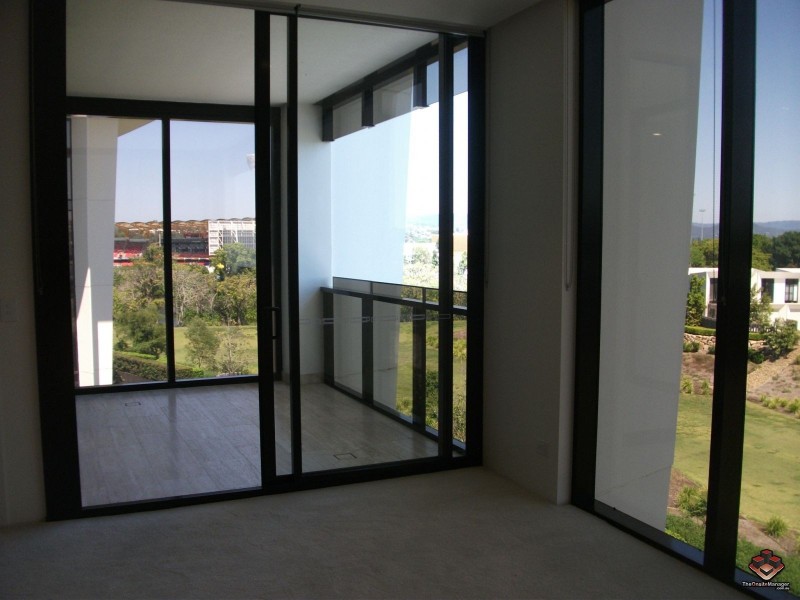 1 Marina Drive, Benowa QLD 4217