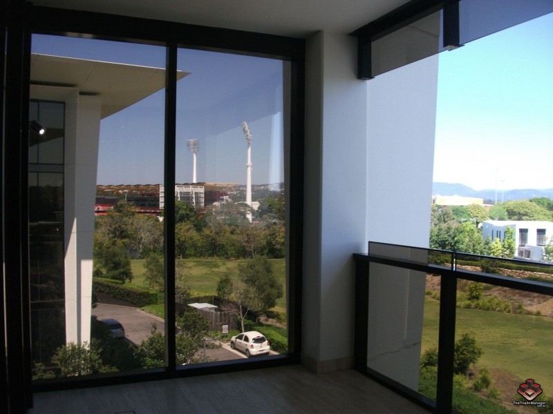 1 Marina Drive, Benowa QLD 4217