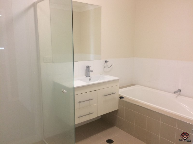 65 Manooka Drive, Cannonvale QLD 4802