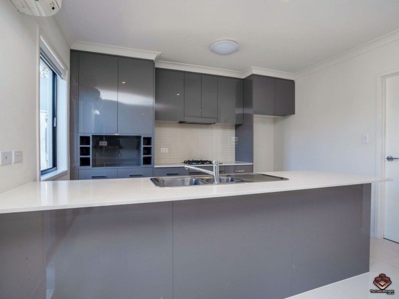 2 Bourton Road, Merrimac QLD 4226