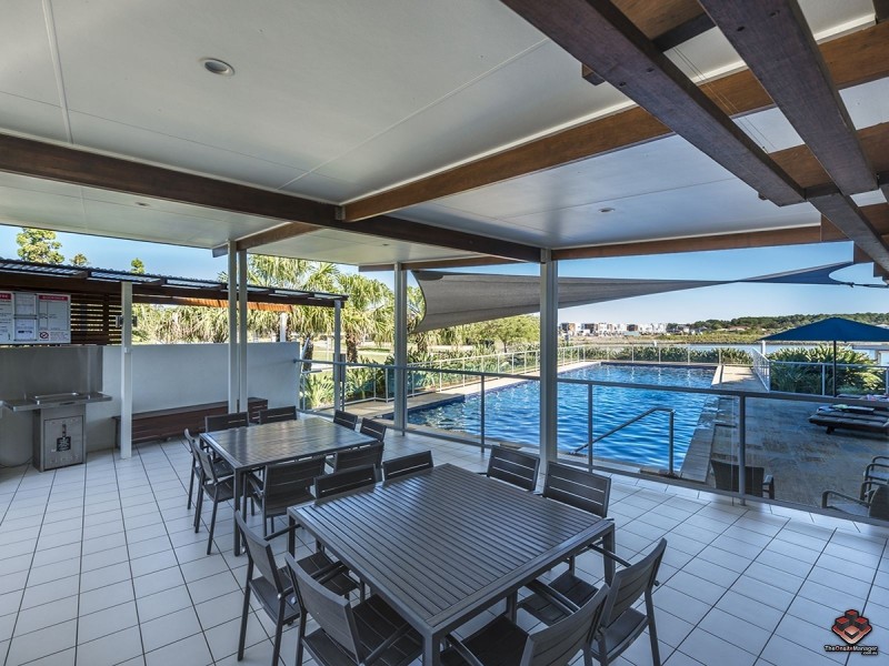 10 Sorrento Street, Hope Island QLD 4212