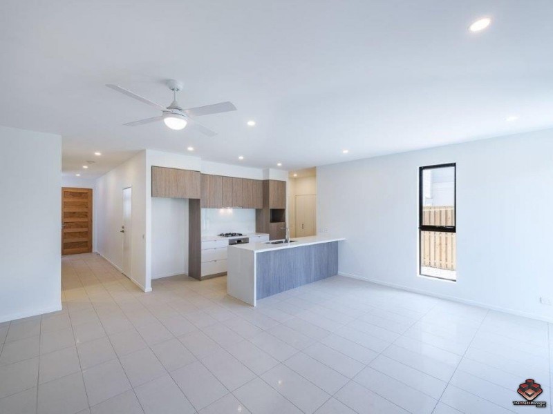10 Sorrento Street, Hope Island QLD 4212