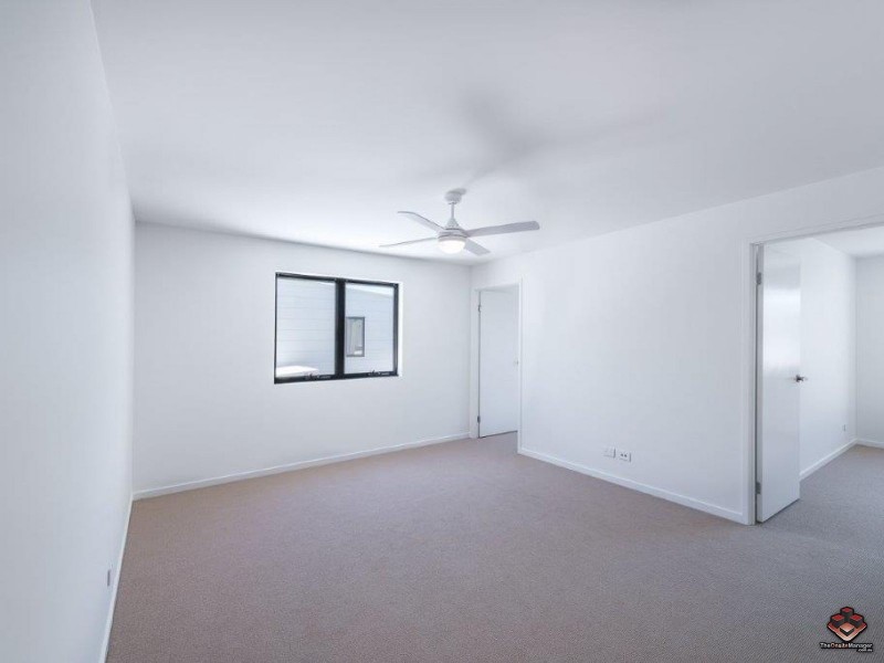 10 Sorrento Street, Hope Island QLD 4212