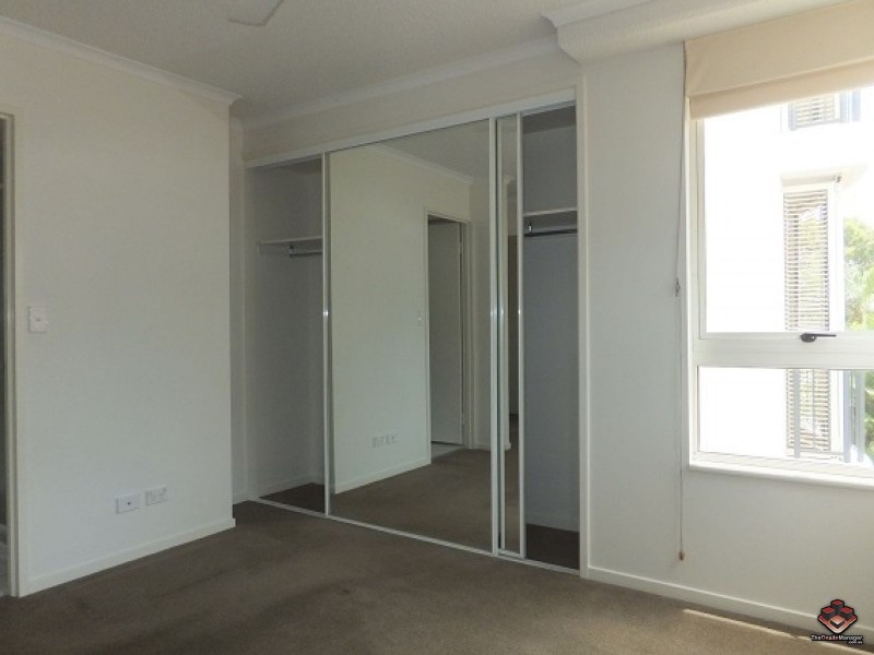 98 Holman Street, Kangaroo Point QLD 4169
