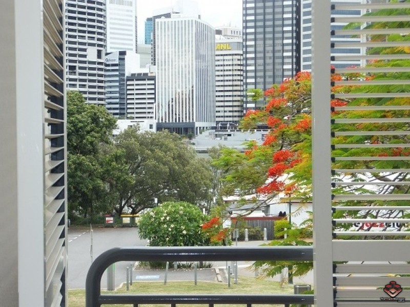 98 Holman Street, Kangaroo Point QLD 4169