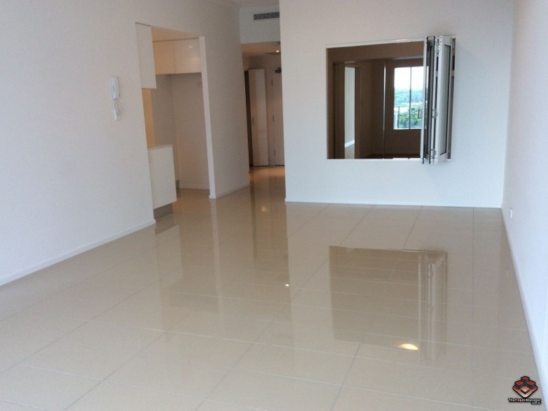 43 Harbour Town Drive, Biggera Waters QLD 4216