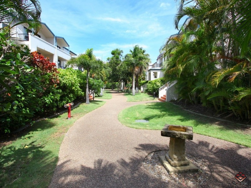 38 Labrador, Labrador QLD 4215