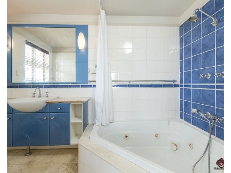 73 Spence Street, Cairns City QLD 4870