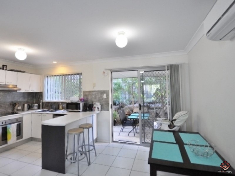 130 Jutland Street, Oxley QLD 4075