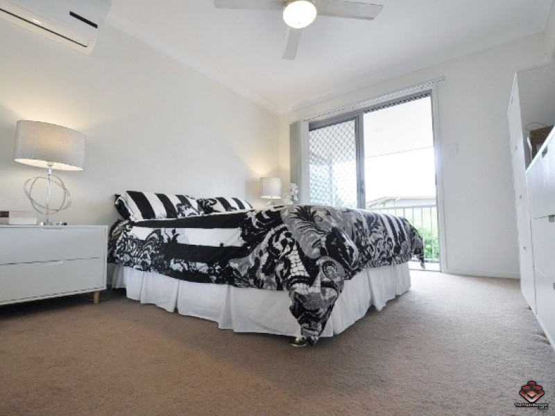 130 Jutland Street, Oxley QLD 4075