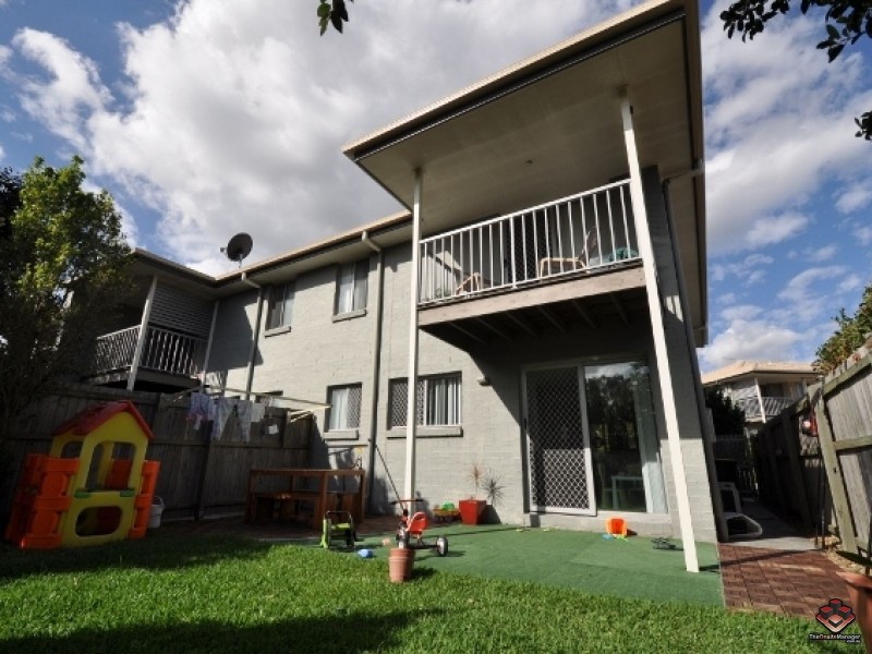 130 Jutland Street, Oxley QLD 4075