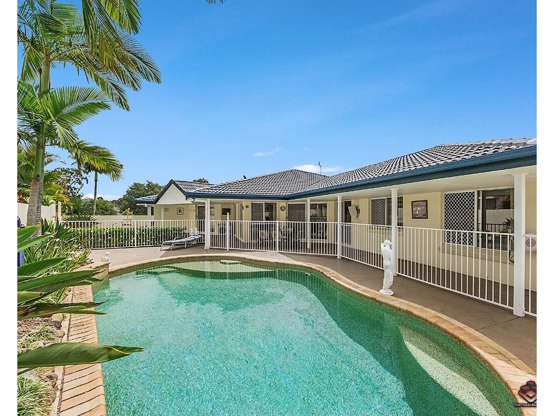 3 Fitzalan Circuit, Arundel QLD 4214