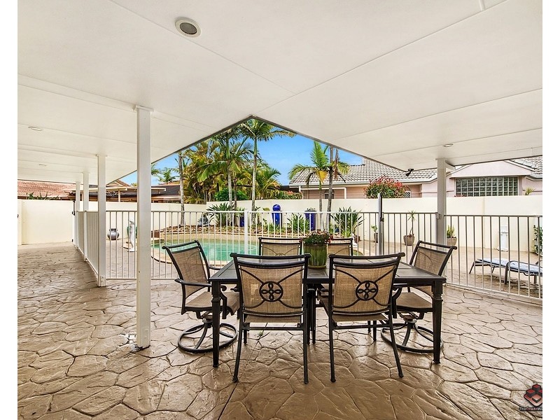 3 Fitzalan Circuit, Arundel QLD 4214