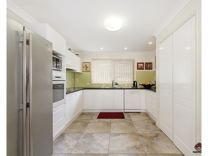 3 Fitzalan Circuit, Arundel QLD 4214