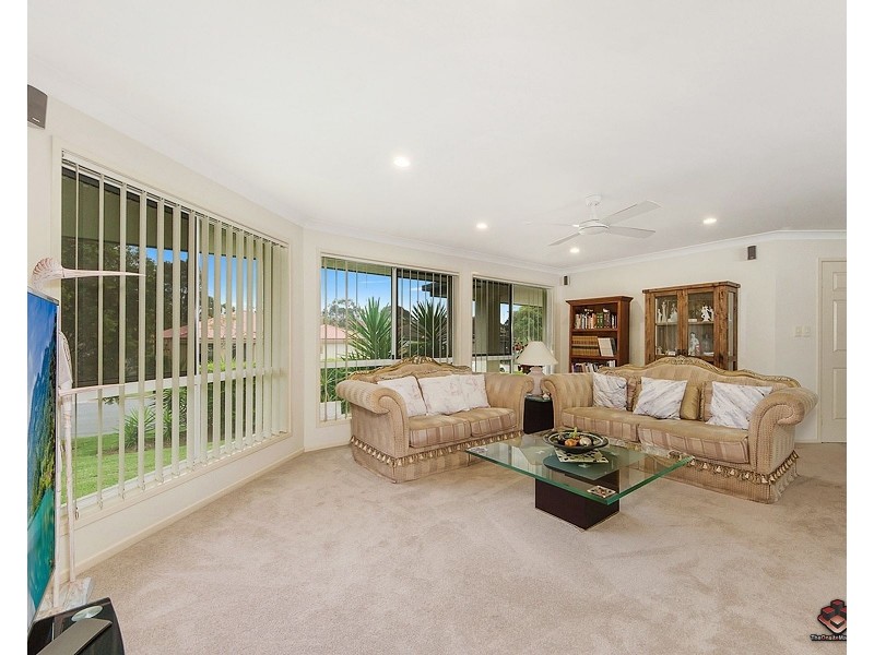 3 Fitzalan Circuit, Arundel QLD 4214