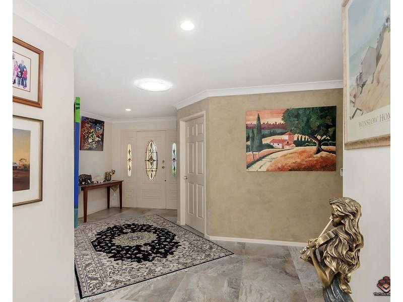 3 Fitzalan Circuit, Arundel QLD 4214