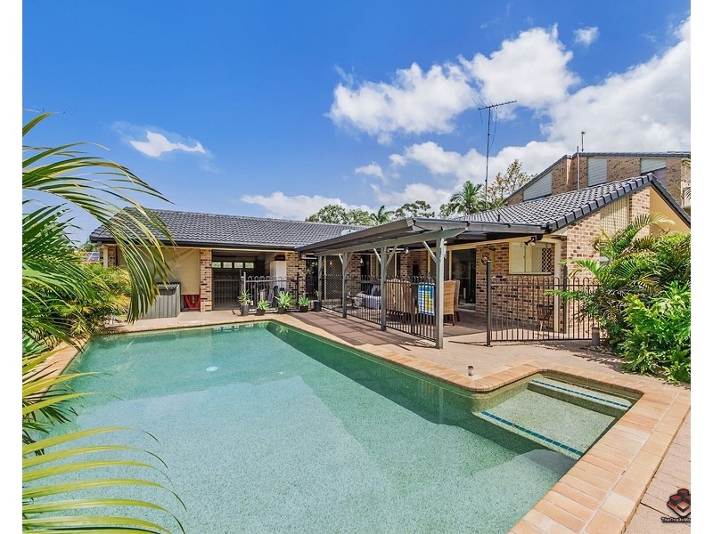 31 California Drive, Oxenford QLD 4210