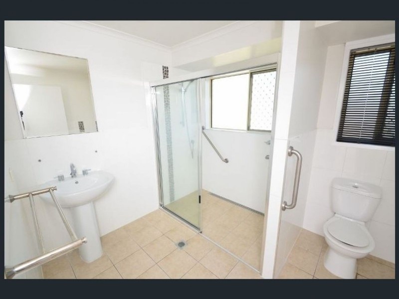 Labrador QLD 4215