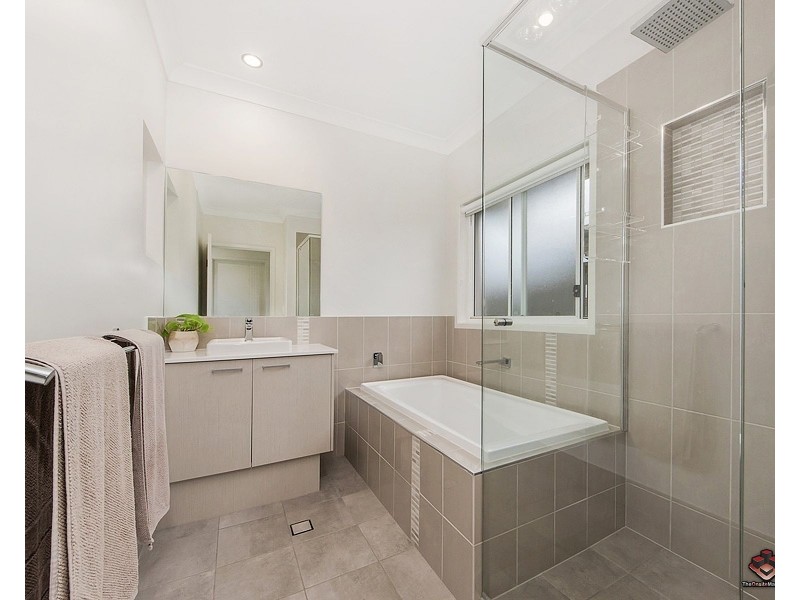 7 Stoneyway Avenue, Maudsland QLD 4210