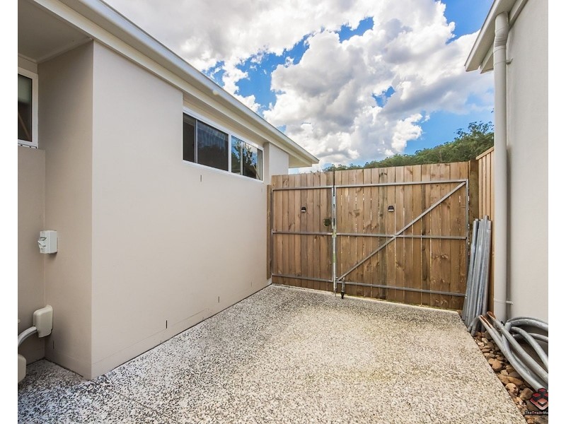 7 Stoneyway Avenue, Maudsland QLD 4210