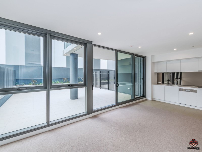20405/300 Old Cleveland Road, Coorparoo QLD 4151