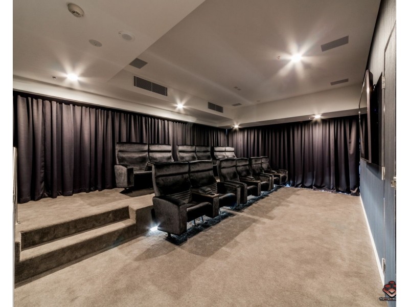 855 Stanley Street, Woolloongabba QLD 4102