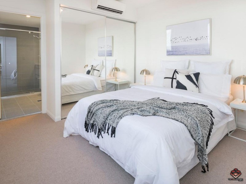 11007/300 Old Cleveland Road, Coorparoo QLD 4151