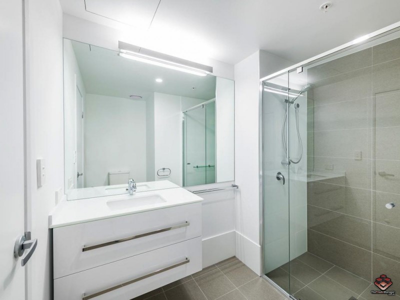 11007/300 Old Cleveland Road, Coorparoo QLD 4151