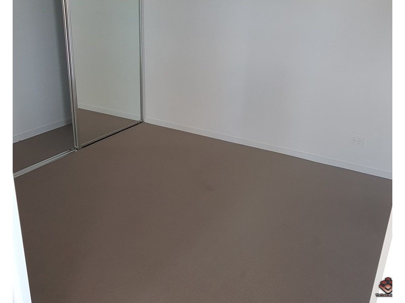 43 Harbour Town Drive, Biggera Waters QLD 4216