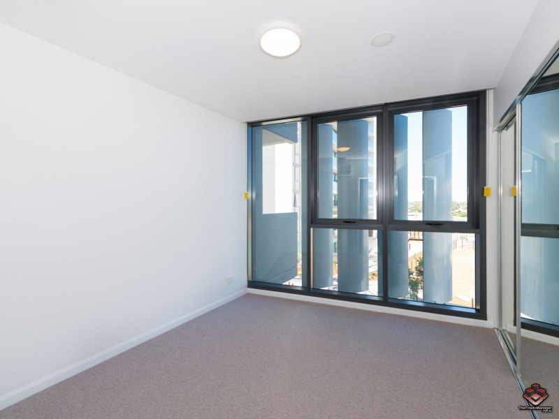 20601/300 Old Cleveland Road, Coorparoo QLD 4151