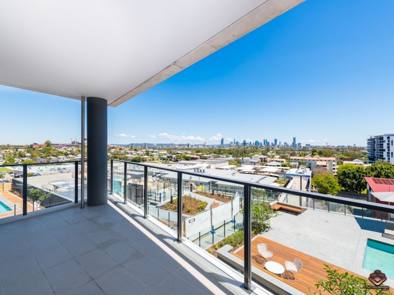 20601/300 Old Cleveland Road, Coorparoo QLD 4151