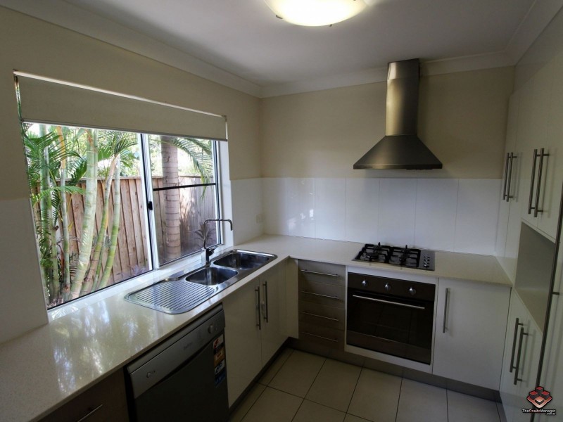 65 Manooka Drive, Cannonvale QLD 4802