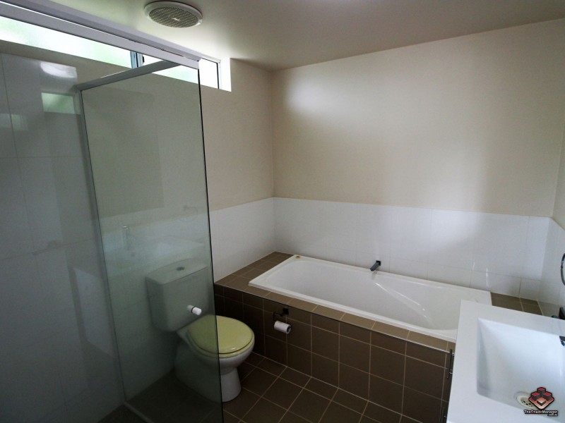 65 Manooka Drive, Cannonvale QLD 4802