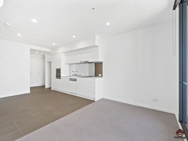 11706/300 Old Cleveland Road, Coorparoo QLD 4151