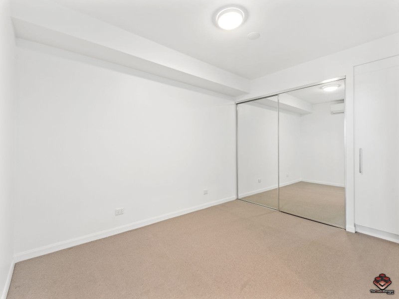 11706/300 Old Cleveland Road, Coorparoo QLD 4151