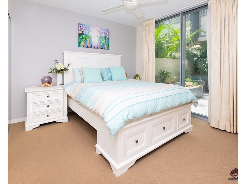 4/18 Riverbend Place, Bulimba QLD 4171