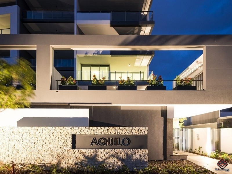 11 Compass Drive, Biggera Waters QLD 4216