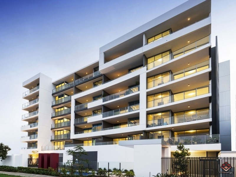 11 Compass Drive, Biggera Waters QLD 4216