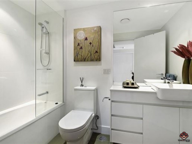 43 Harbour Town Drive, Biggera Waters QLD 4216