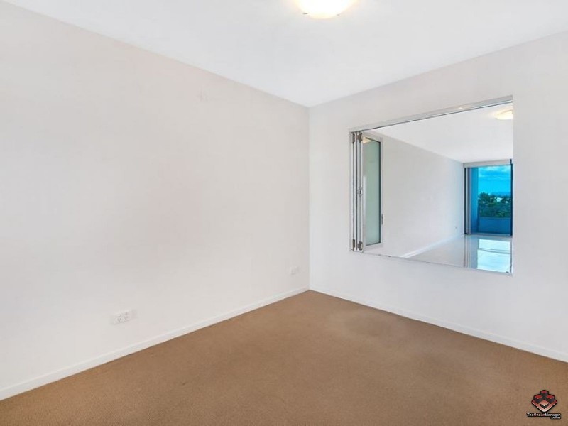 43 Harbour Town Drive, Biggera Waters QLD 4216